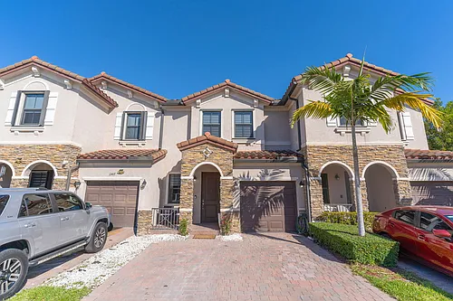 11413 SW 252nd St Photo 1