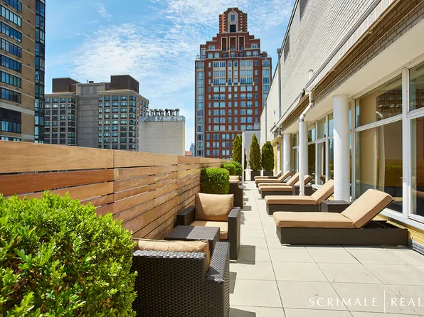 200 East 66th Street image 25 of 28