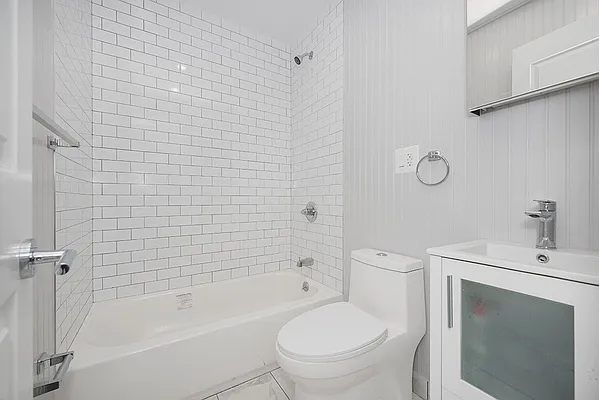 Rented by Bold New York | media 13