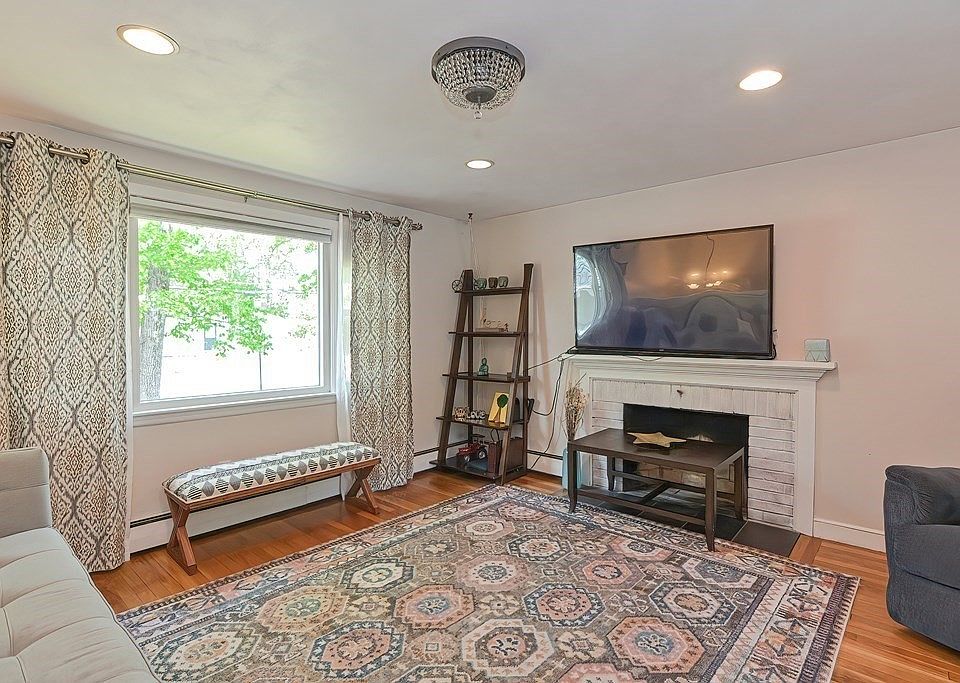 87 Highland St, Milford, MA 01757 Zillow