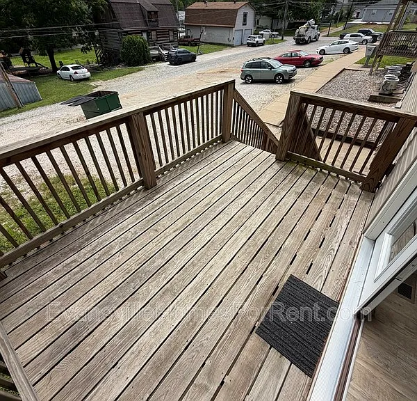 400 S Bosse Ave — Photo 12