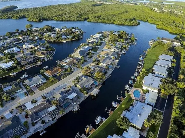 10327 Waterbird Way #9, Bradenton, FL 34209