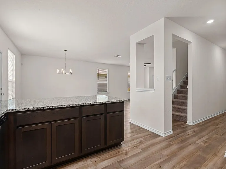 5012 Arrow Vis — Photo 12