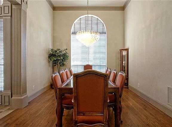 3rd image of 1708 Castle Cove Ct