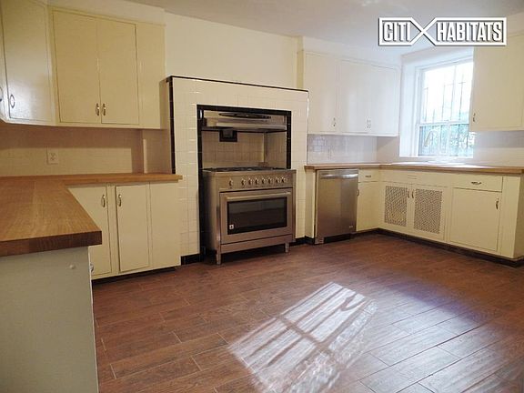 2nd image of 355 W 123rd St APT 1