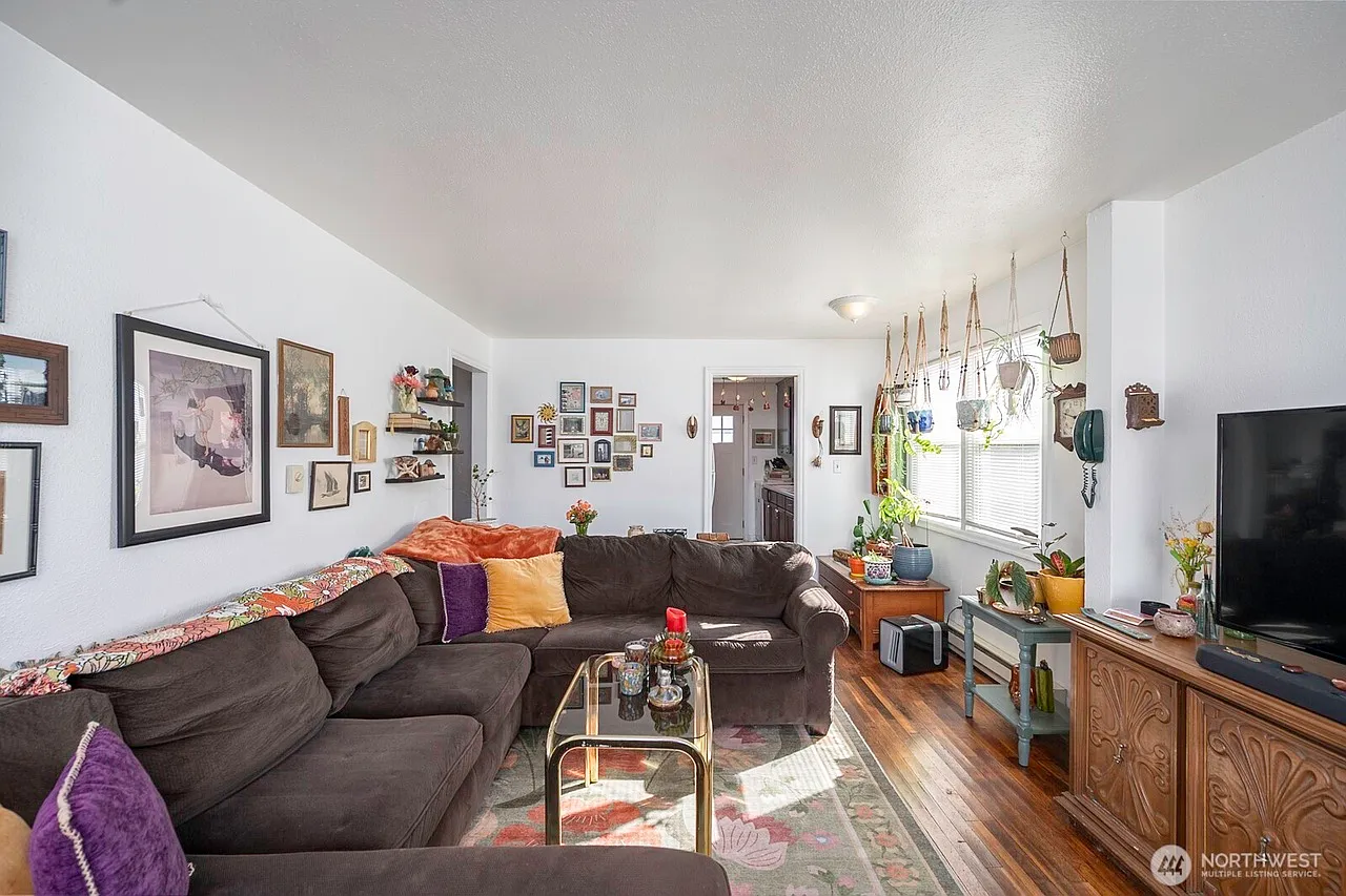 2 bed, 720 sqft, $1,125 — Photo 2
