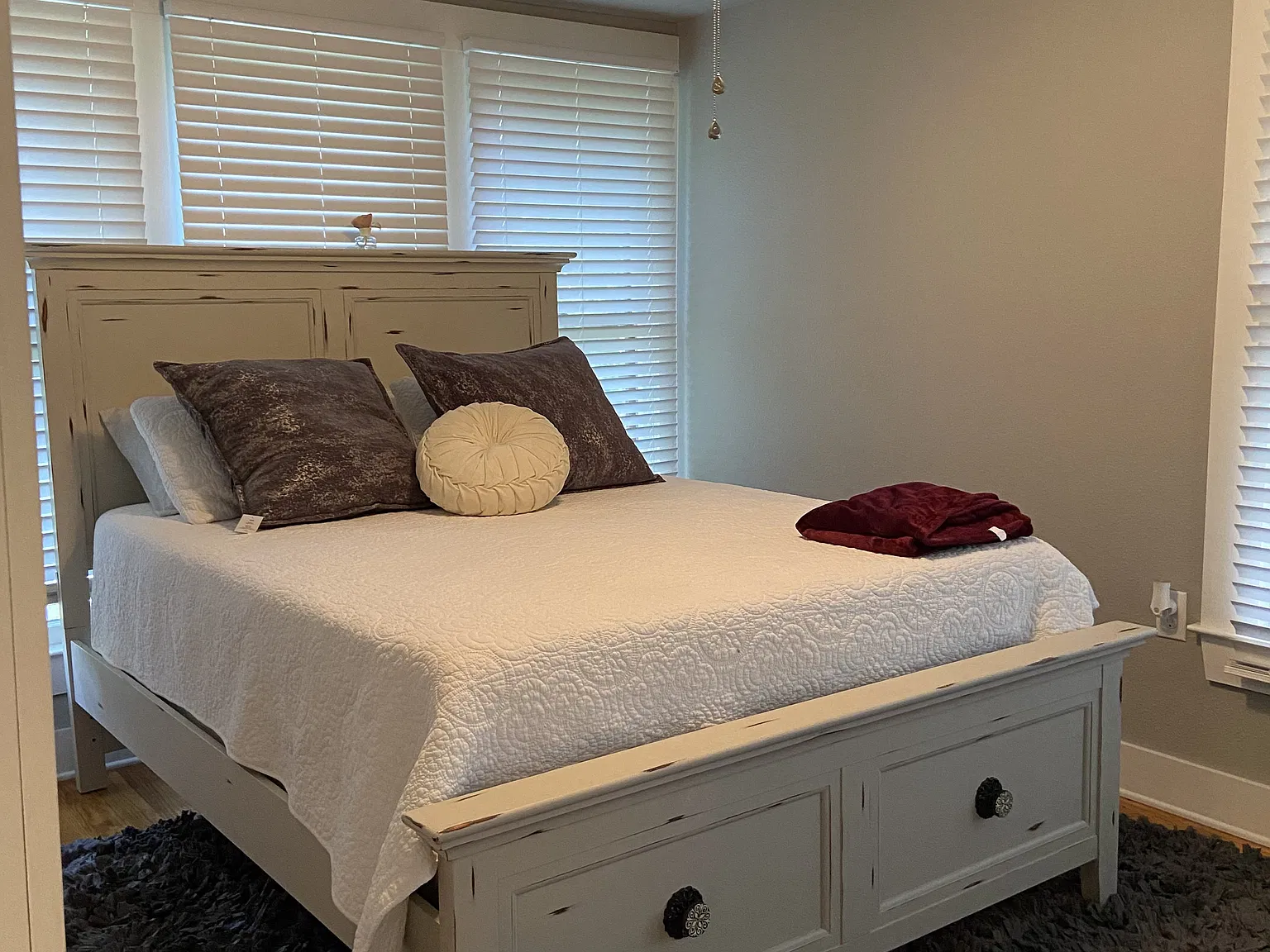 The Apartments at Mesquite House | Boutique Apartments in Uvalde, Texas — Photo 2