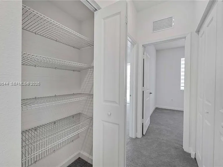 701 SE 13th Street Cir #Townhouse 701 — Photo 12