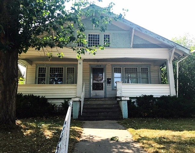 1st image of 1705 7th Ave