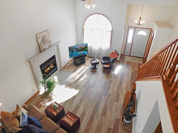 4th image of 3209 Alyce Dr