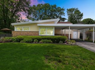 1414 Wescott Rd, Northbrook, IL 60062