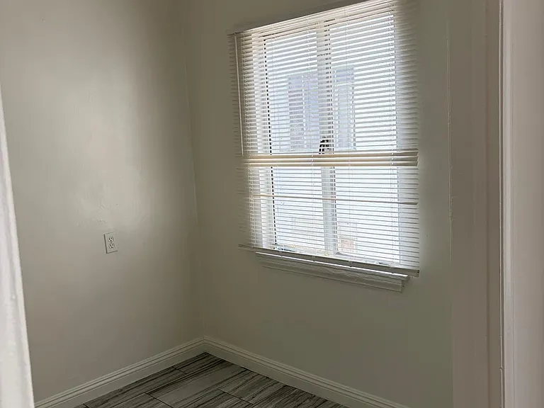 615 S Normandie Ave #47 — Photo 4