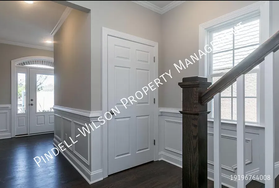 Coming Soon! Beautiful 3 bd, 4 bath townhouse in Carpenter Village Cary — Photo 3