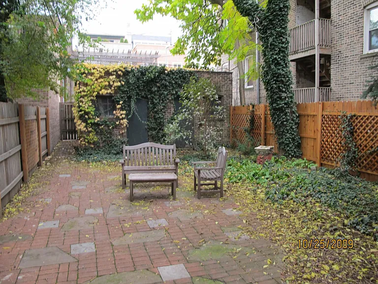 1923 N Bissell St #3 — Photo 11