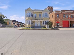 665 Grove St, Irvington Twp., NJ 07111