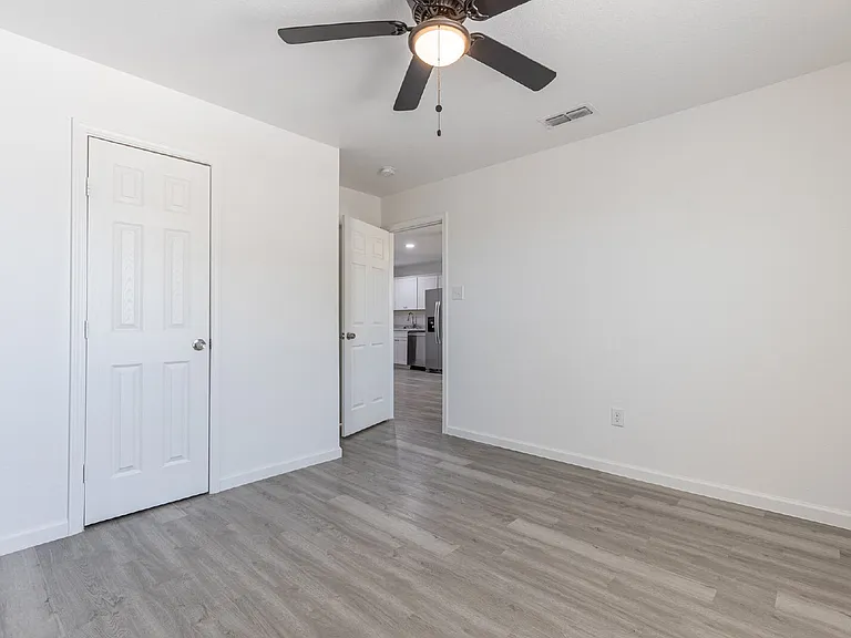 1006 County Road 4516 — Photo 13