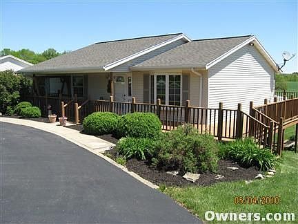 2nd image of 1390 Leon Ln