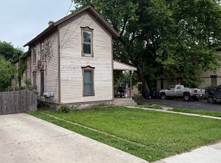 7 N Liberty St #1, Elgin, IL 60120