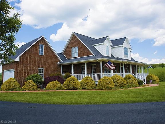 4th image of 2400 Lake Vista Dr