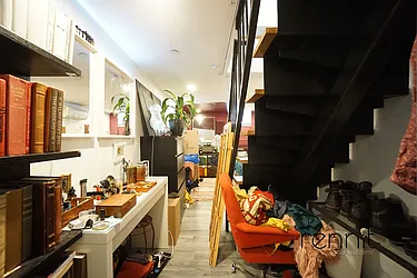 Rented by Rennit Inc.