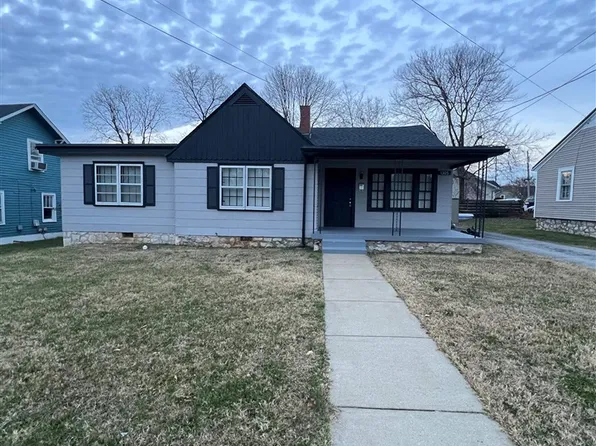 1305 Nutwood St, Bowling Green, KY 42104