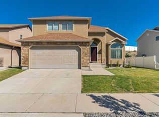 7462 S Sunset Maple Dr, West Jordan, UT 84081
