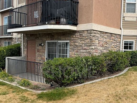 3rd image of 1617 W Treille Ct Unit I2b