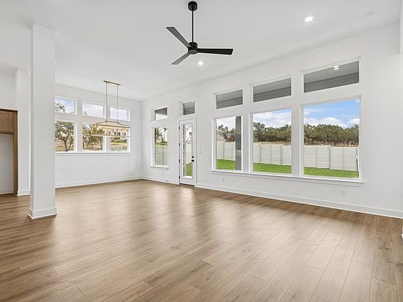 The Beeville - Family Room