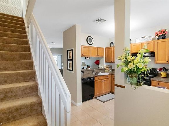 5th image of 10082 Poppy Hill Dr