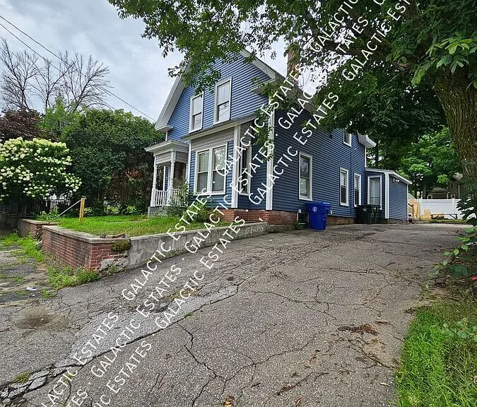 605 Hall St #2 — Photo 2