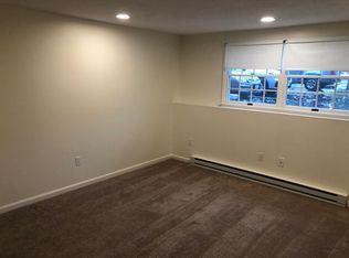 15 Pleasant St APT 6, Mansfield, MA 02048