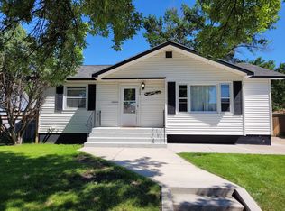 606 S Merriam Ave, Miles City, MT 59301