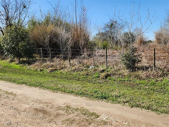 5th image of 9810 E Creek Bend Dr