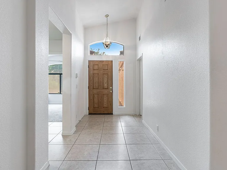 1520 E Villa Rita Dr — Photo 4