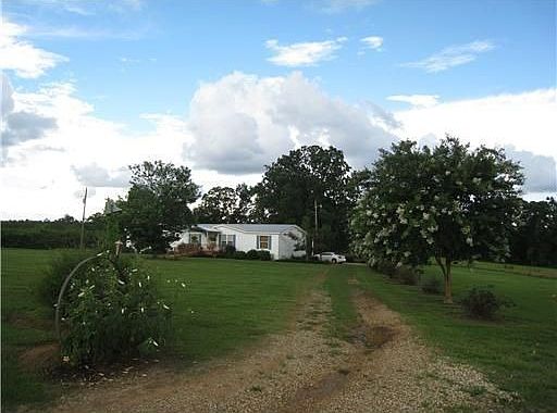 3rd image of 181 Lockwood Ln