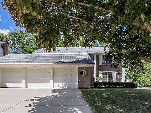 4th image of 3302 Yellowstone Dr
