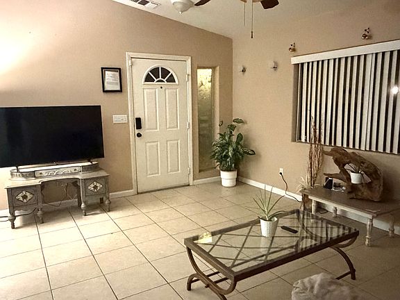 2nd image of 61929 Petunia Dr