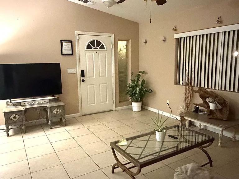 61929 Petunia Dr — Photo 2