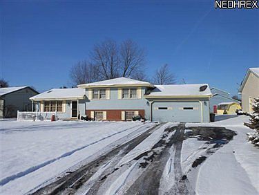 2nd image of 458 Wendemere Dr