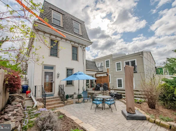 223 1/2 Jamestown St, Philadelphia, PA 19128