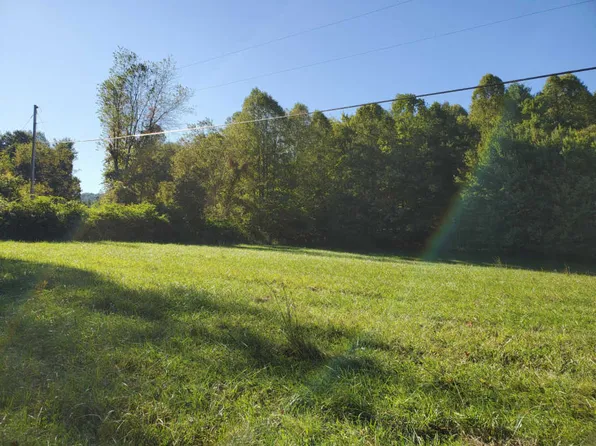 Mining Town Rd, Mountain City, TN 37683