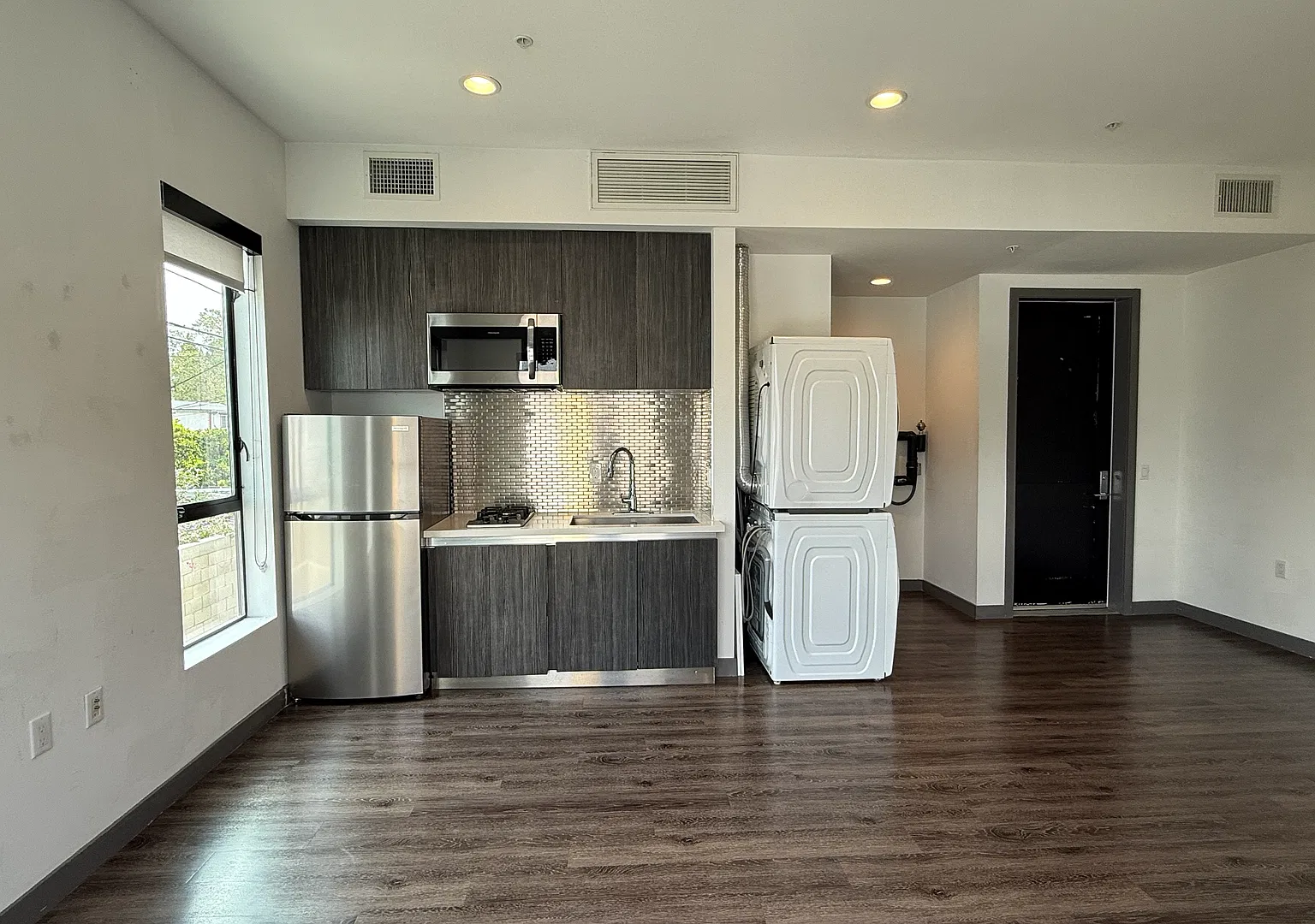 5036 S Slauson Ave — Photo 3