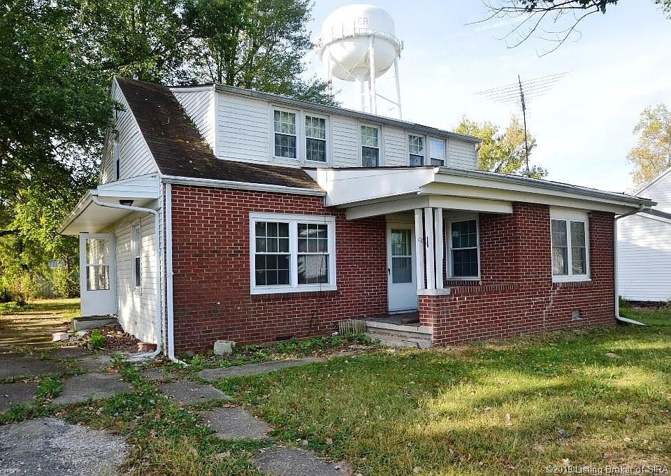 2nd image of 181 W Main St