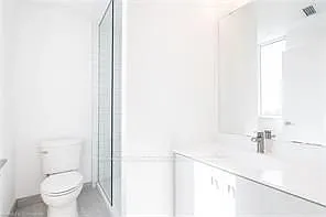 15 Wellington St S #1102 — Photo 27