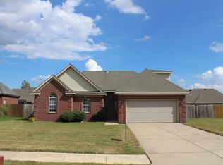 811 Rue Chateau Dupre Dr, Marion, AR 72364
