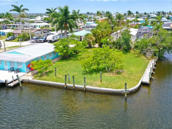 2549 Cay Cv, Matlacha, FL 33993