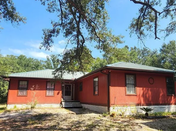 25 Wilford Ladner Rd, Lumberton, MS 39455