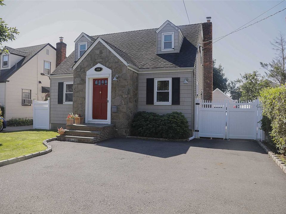 1st image of 836 N William St