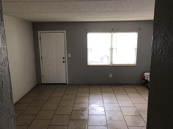 5th image of 4064 Halifax Dr #2