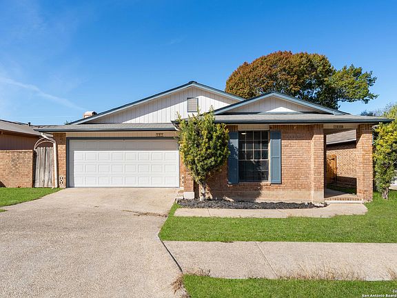 2nd image of 109 Deerglen